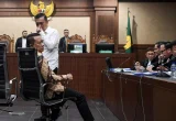 Hakim Perintahkan Lanjut Sidang Korupsi Eks Jampidsus Febrie