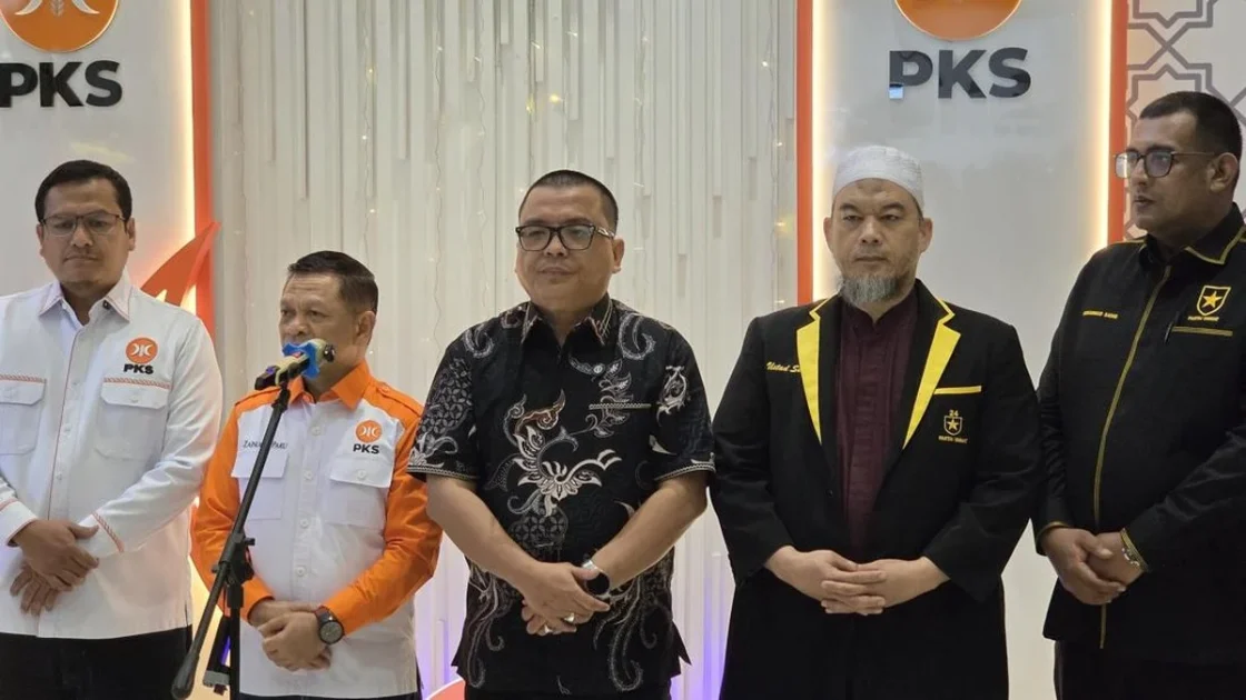 PKS Tanggapi Seri Putusan MK soal Ijazah Gibran