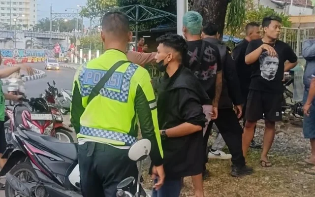 BMW Lawan Arah Tabrak Pemotor Lansia di Jogja
