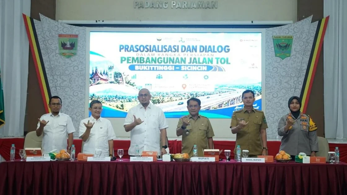 Andre Rosiade Ajak Warga Bahas Proyek Tol Sicincin-Bukittinggi