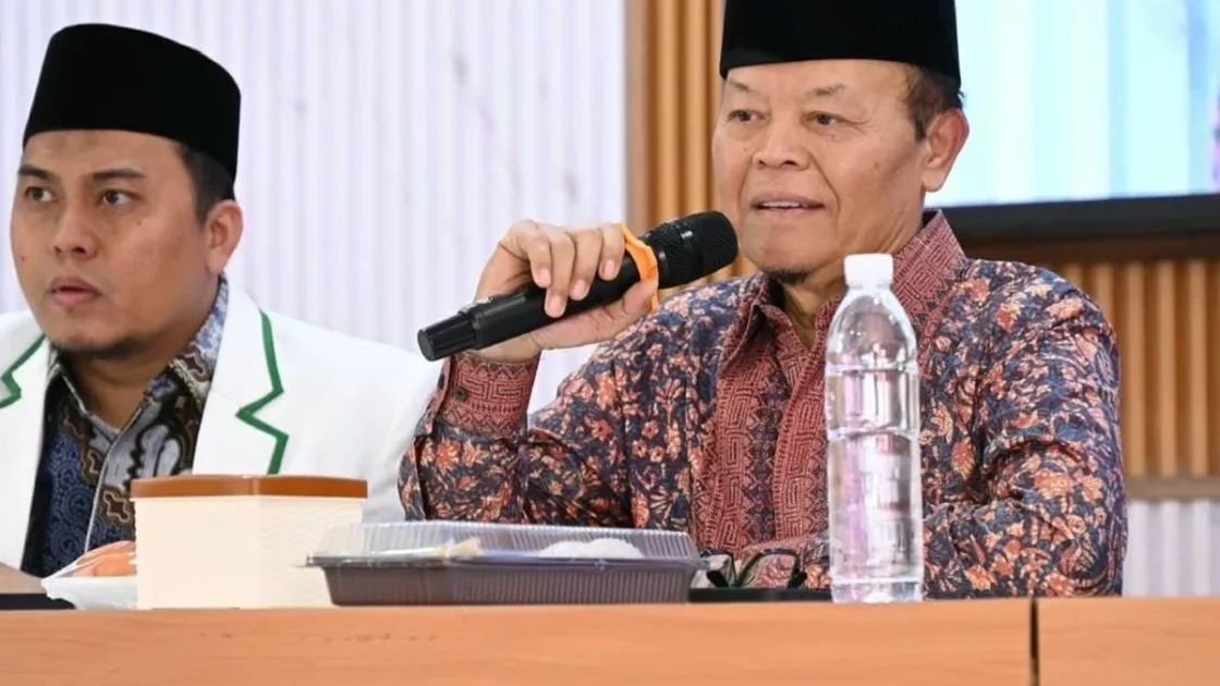 HNW Minta RUU Sisdiknas Pertahankan UU Pesantren