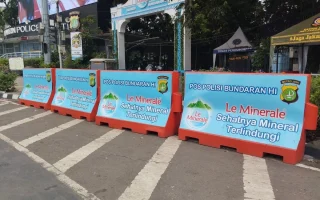 Water Barrier Le Minerale di Bundaran HI Sudah Ada Sejak Lama